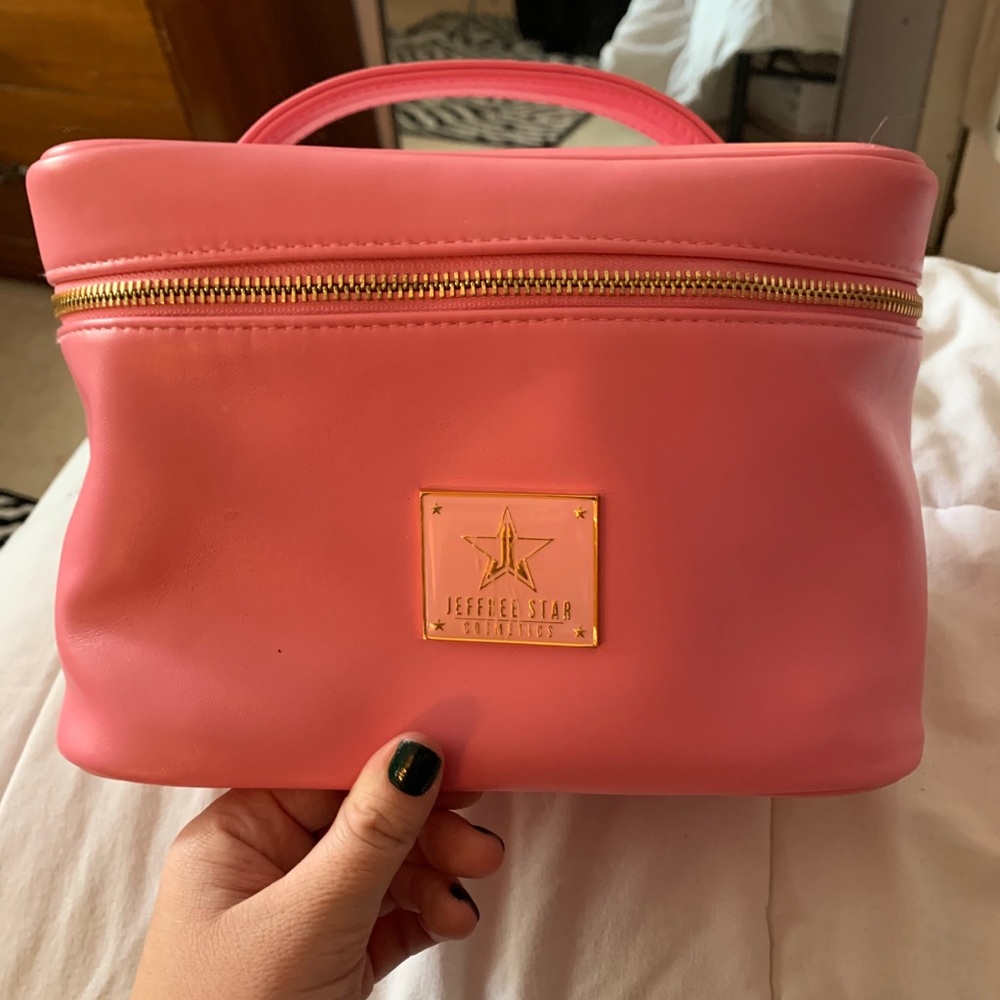 JEFFREE STAR TRAVEL COSMETIC BAG